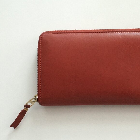CDG zip around wallet - Picture 2 of 7